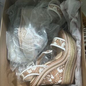 Floral Espadrille Wedge Sandals - White and Beige